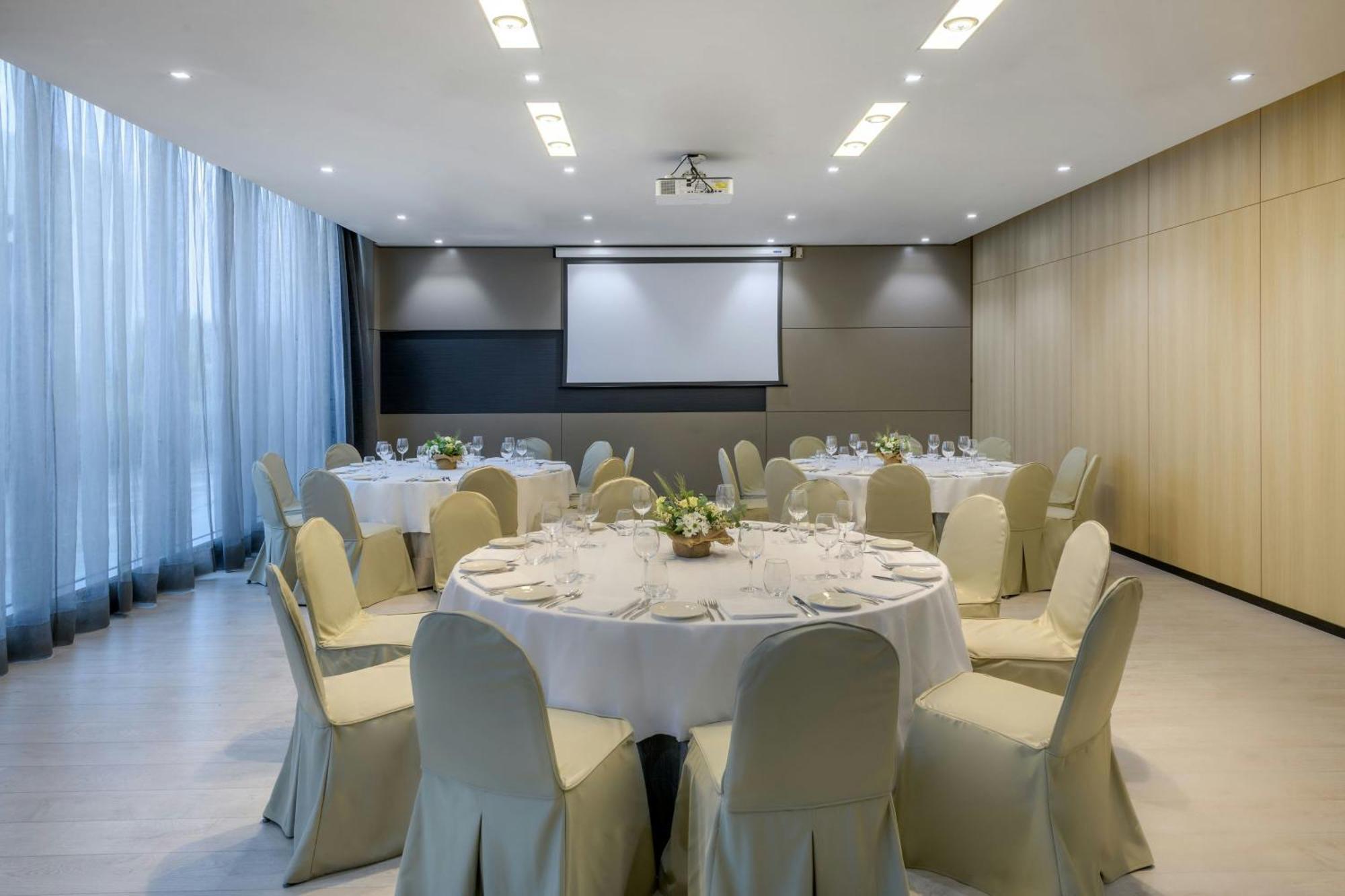 Ac Hotel La Finca By Marriott Pozuelo de Alarcón Eksteriør bilde