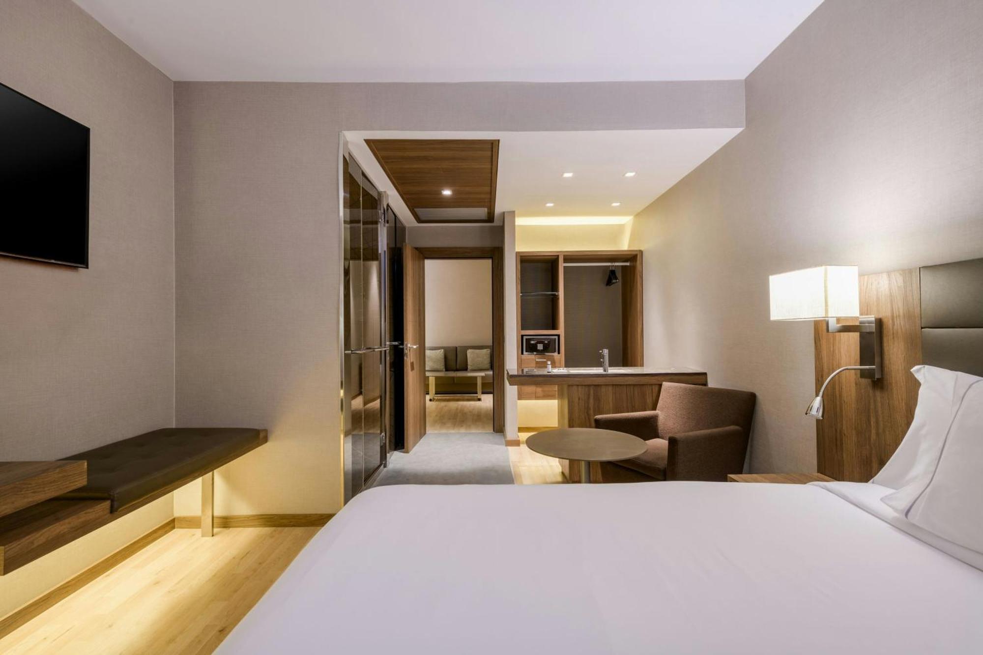 Ac Hotel La Finca By Marriott Pozuelo de Alarcón Eksteriør bilde