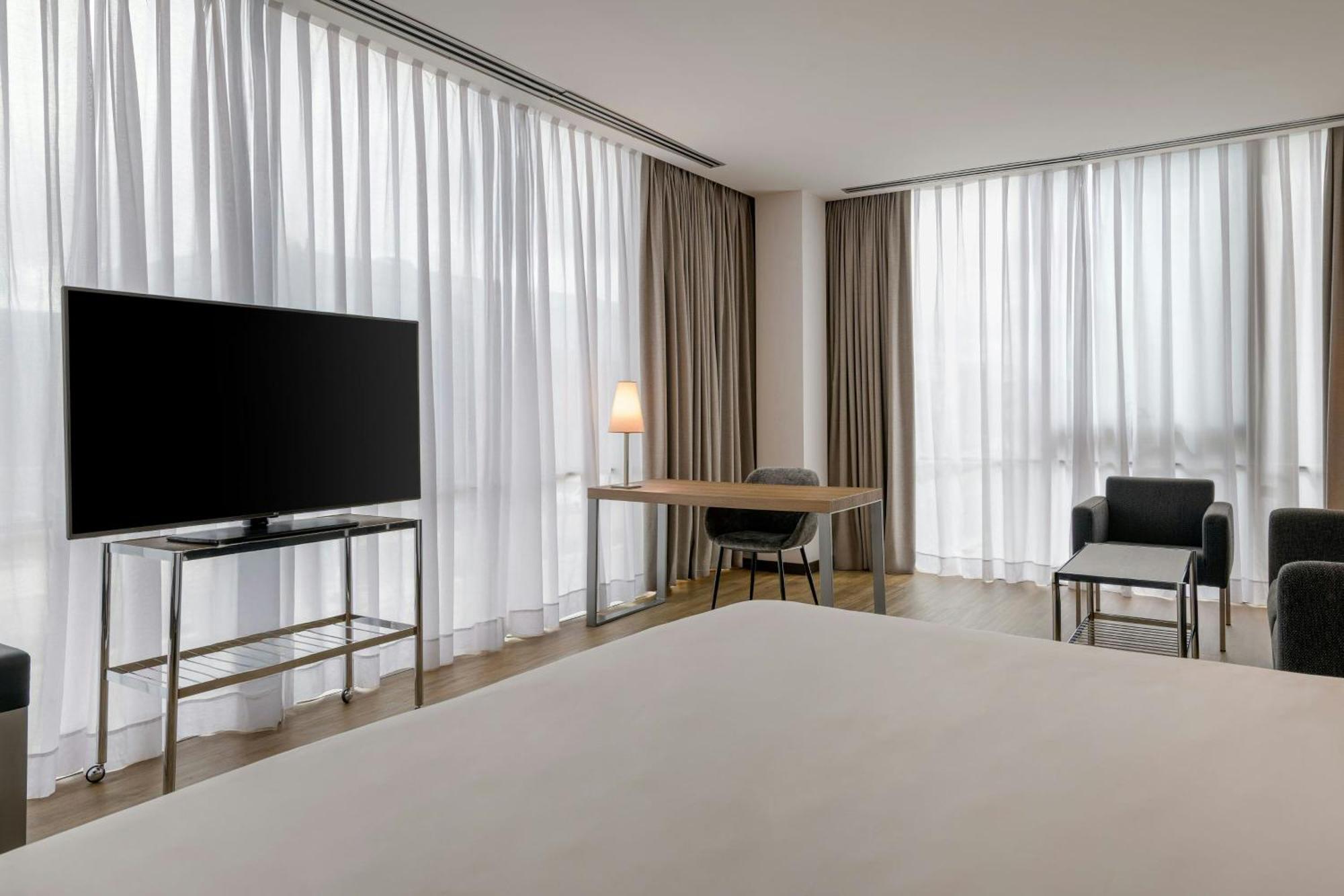 Ac Hotel La Finca By Marriott Pozuelo de Alarcón Eksteriør bilde
