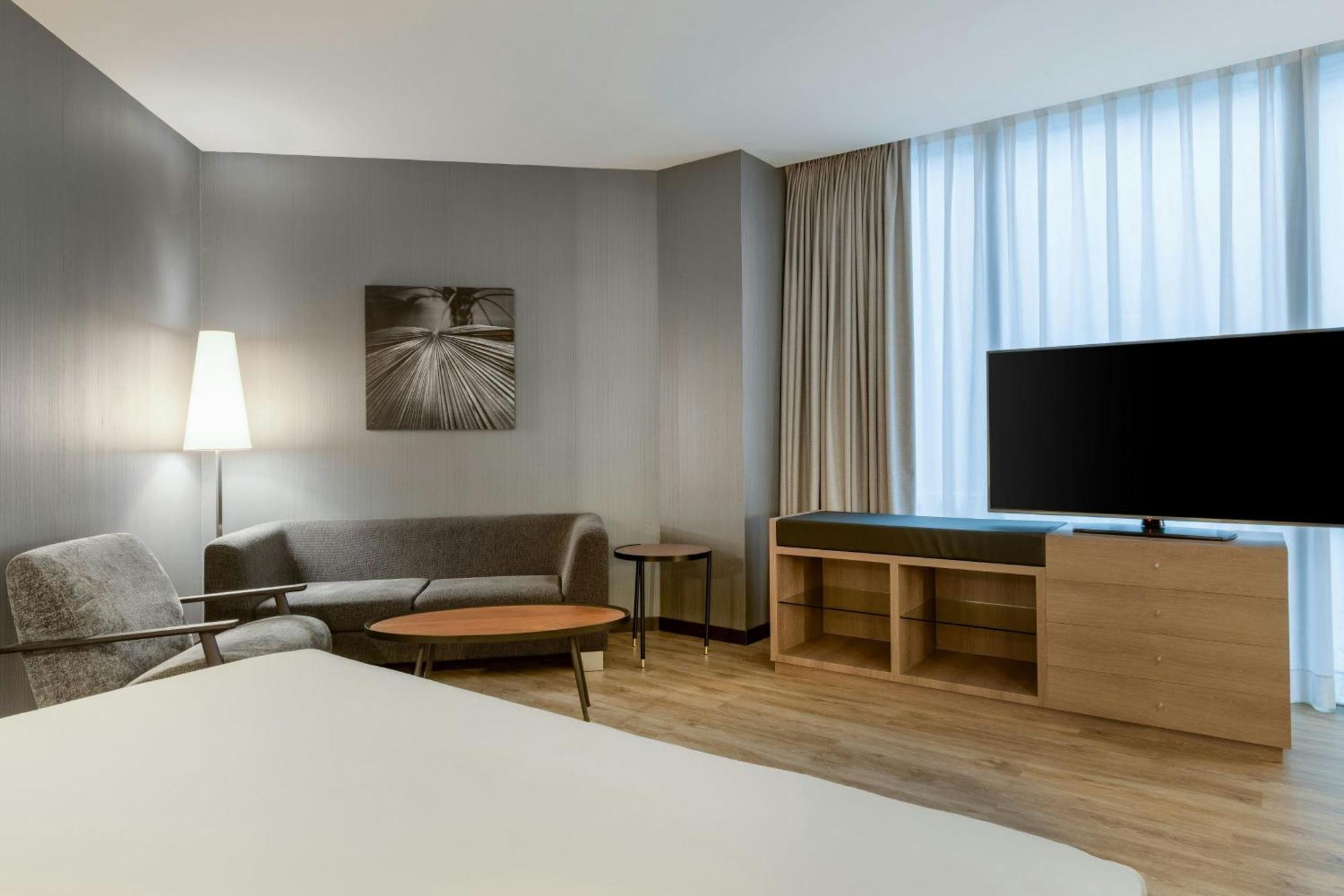 Ac Hotel La Finca By Marriott Pozuelo de Alarcón Eksteriør bilde